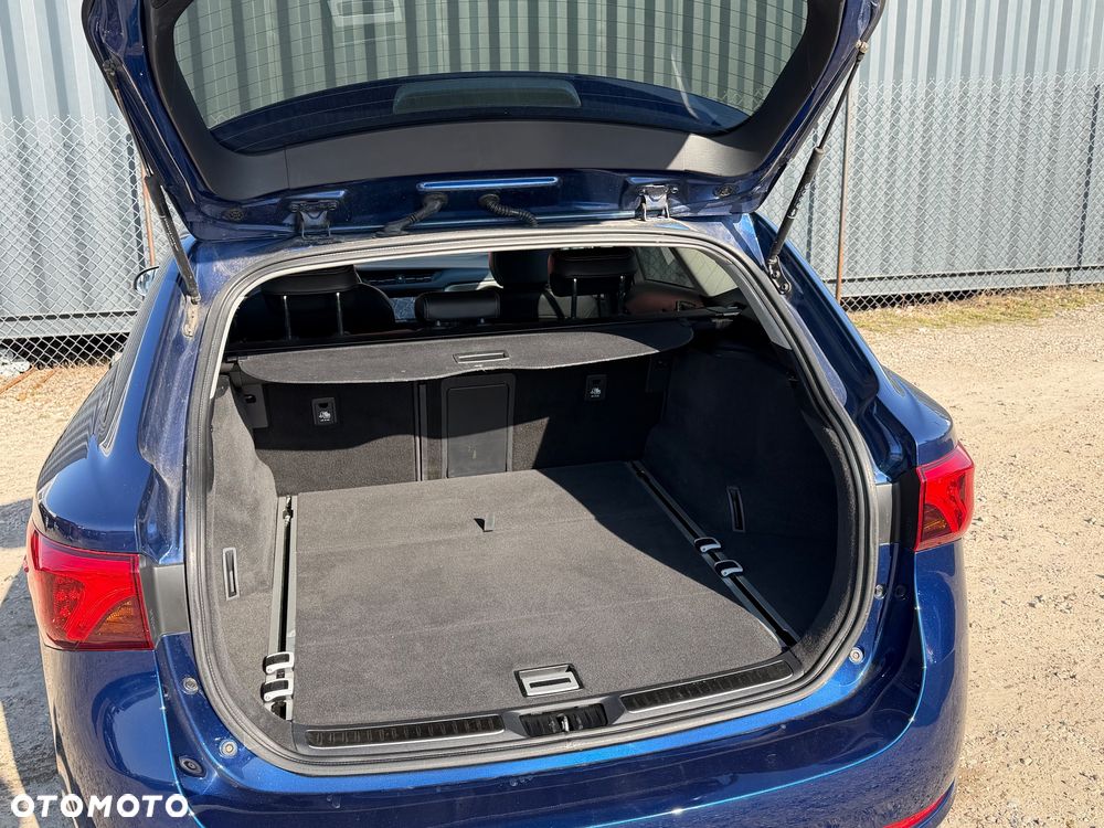 Toyota Avensis Touring Sports 2.0 D-4D Edition S+ - 35