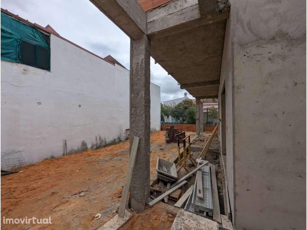 T3 com 2 Suites a Venda no centro de Fernão Ferro - Grande imagem: 3/50