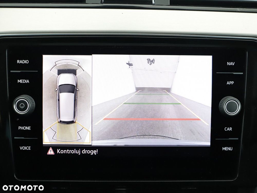 Volkswagen Passat Alltrack - 24