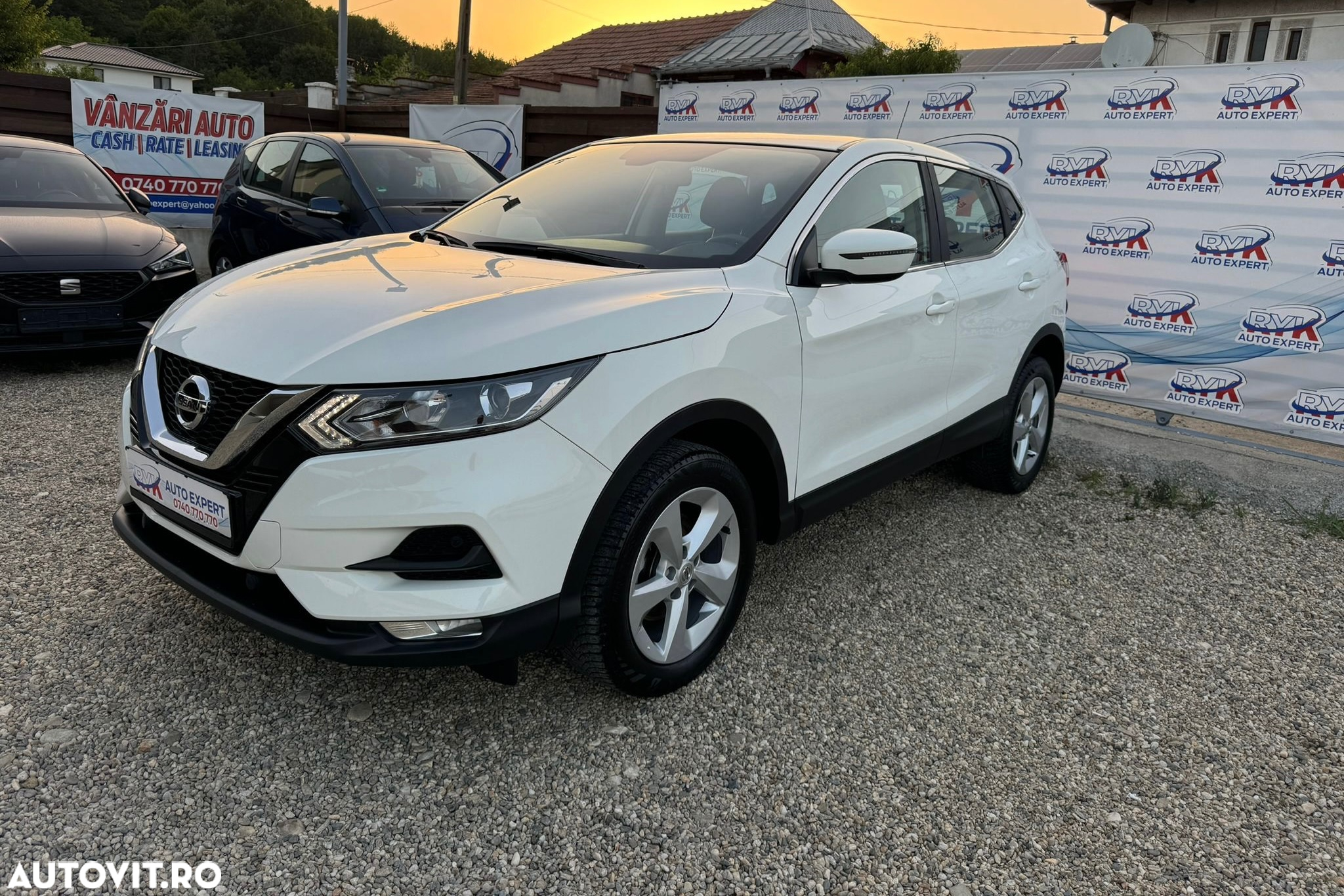 Nissan Qashqai 1.5 DCI N-CONNECTA - 4