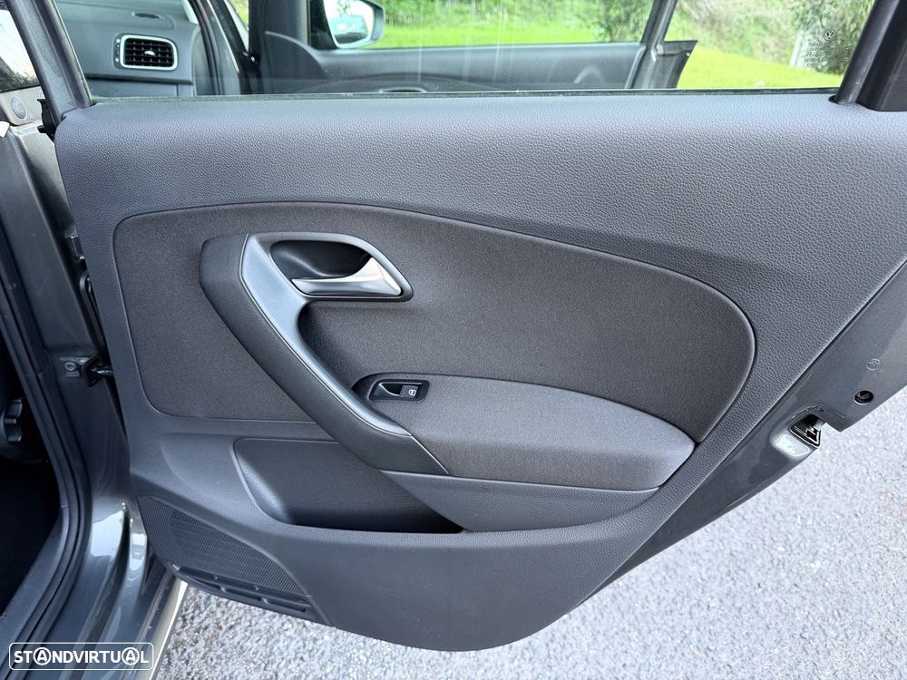 VW Polo 1.2 TSI MATCH - 23