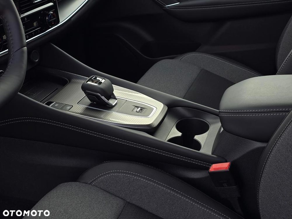 Nissan Qashqai 1.3 DIG-T mHEV N-Connecta Xtronic - 22