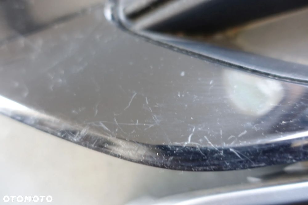 KRATKA ZDERZAKA PRAWA LEWA AUDI Q3 II  18r.- 83A - 2