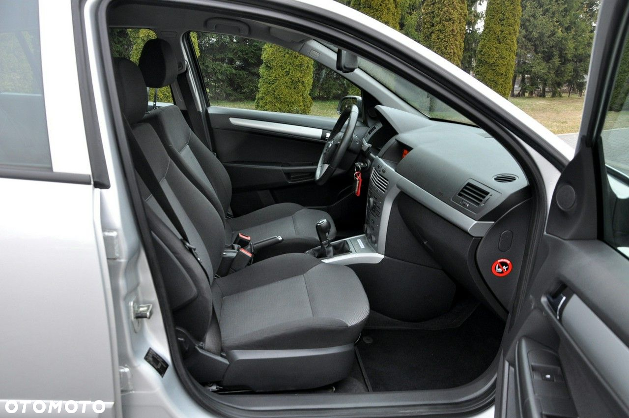 Opel Astra - 17