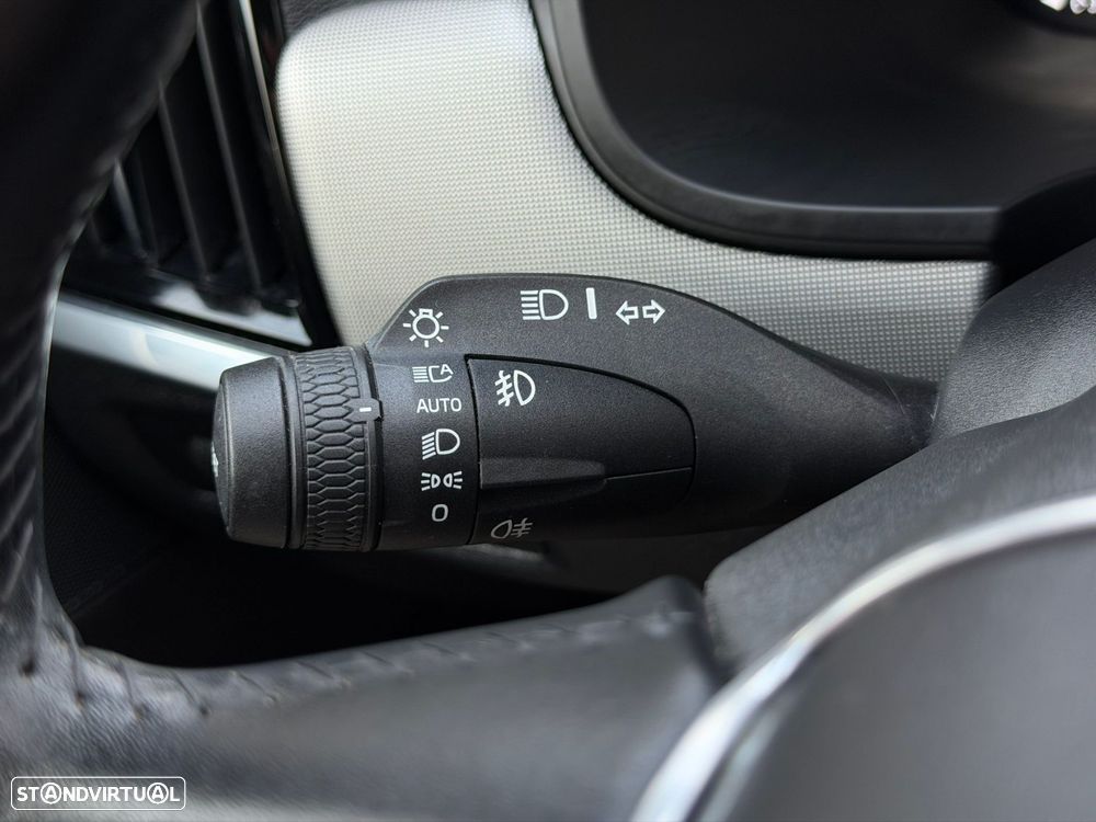 Volvo V90 2.0 T8 PHEV Inscription AWD - 32