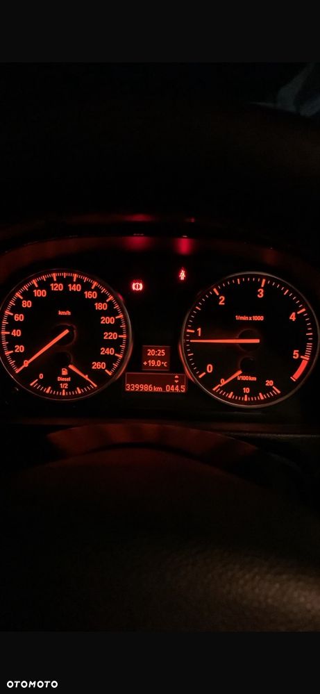 BMW Seria 3 320d DPF - 12