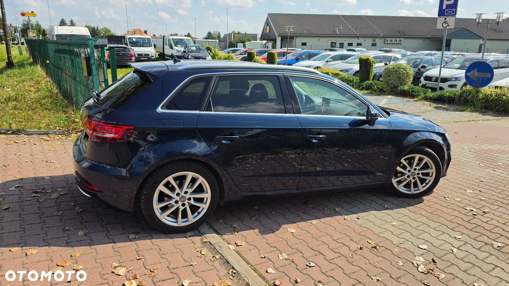 Audi A3 Sportback - 13