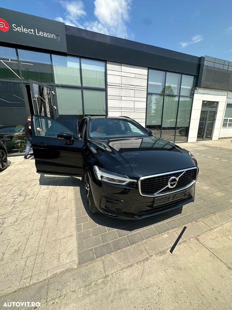 Volvo XC 60 B4 MHEV AWD R-Design - 1