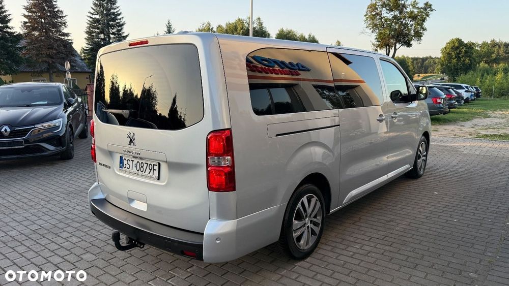 Peugeot Traveller - 15