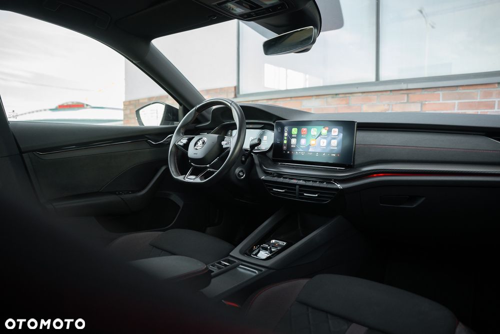 Skoda Octavia 2.0 TSI DSG RS - 29