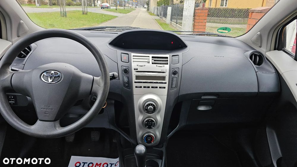 Toyota Yaris 1.0 VVT-i Luna - 6