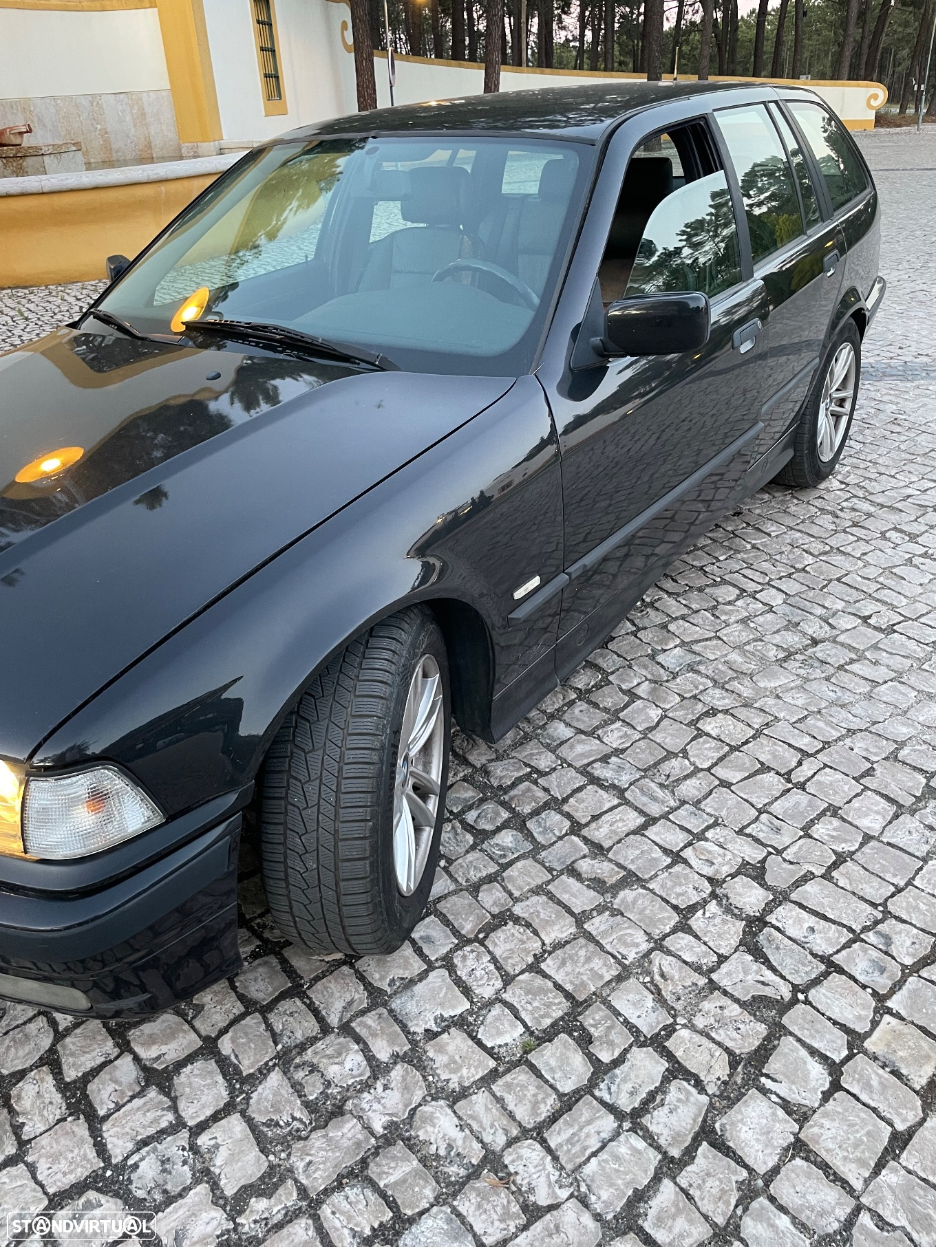 BMW 318 tds Touring Exclusive - 2