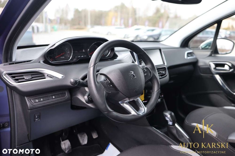 Peugeot 208 - 20