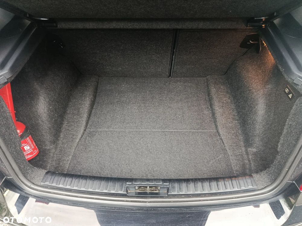 BMW Seria 1 118d - 31