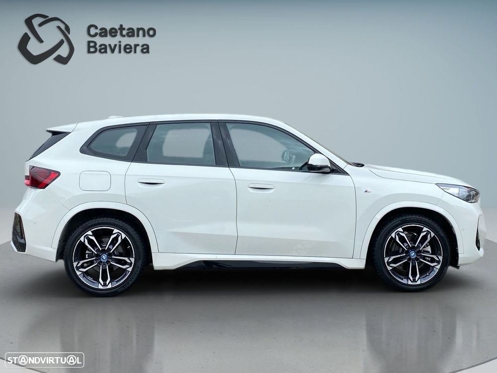 BMW iX1 xDrive30 Pack Desportivo M - 29