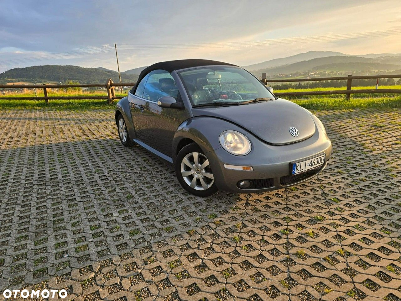 Volkswagen New Beetle - 16