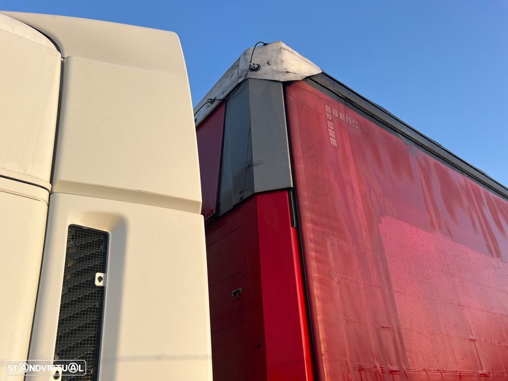 Schmitz Cargobull SEMI / MEGA VARIOS 3M - 4