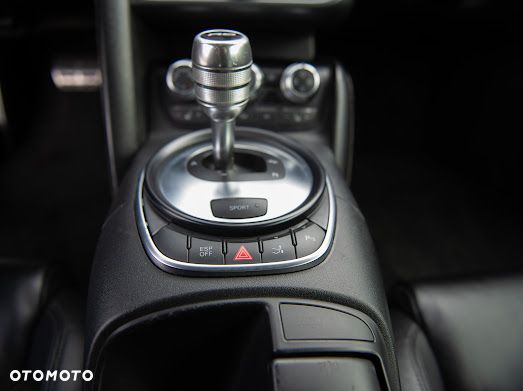 Audi R8 Coupé 4.2 FSI quattro R tronic - 32