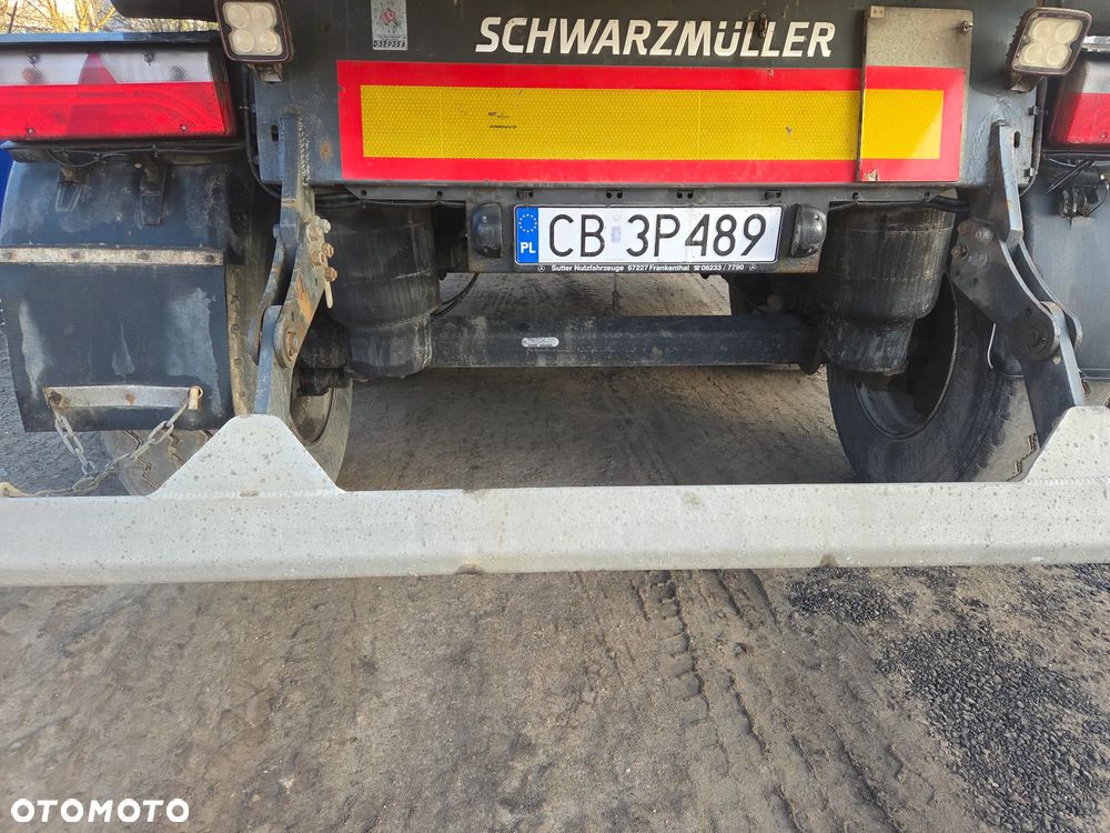 Schwarzmuller SK K-serie - 18