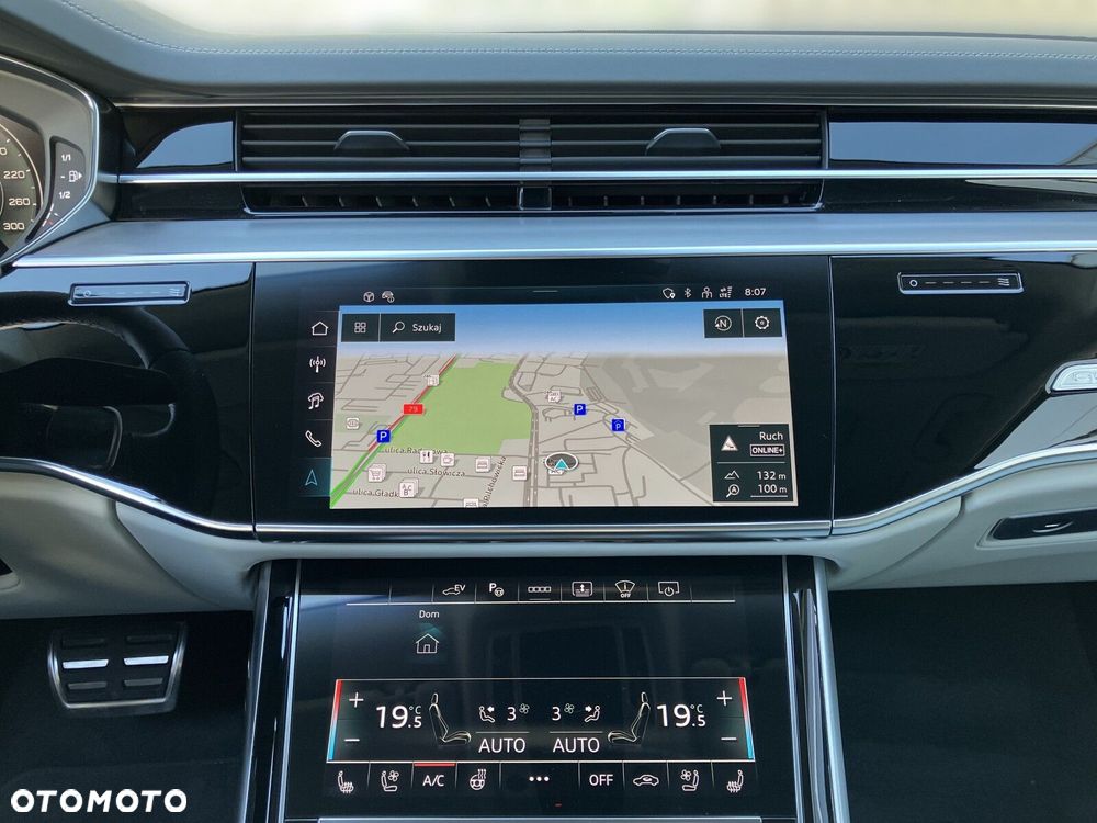 Audi A8 - 25