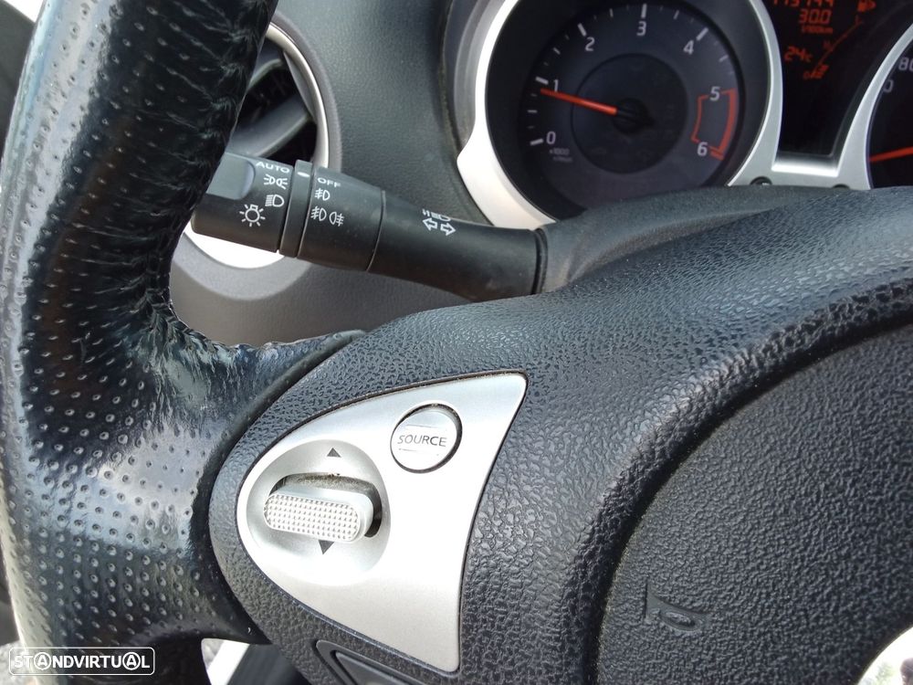 Nissan Juke 1.5 dCi Acenta Connect — fotografia 19