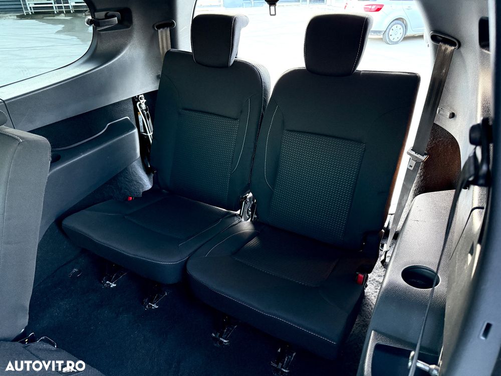 Dacia Lodgy Blue dCi 115 (7-Sitzer) Stepway Selection Blue - 28