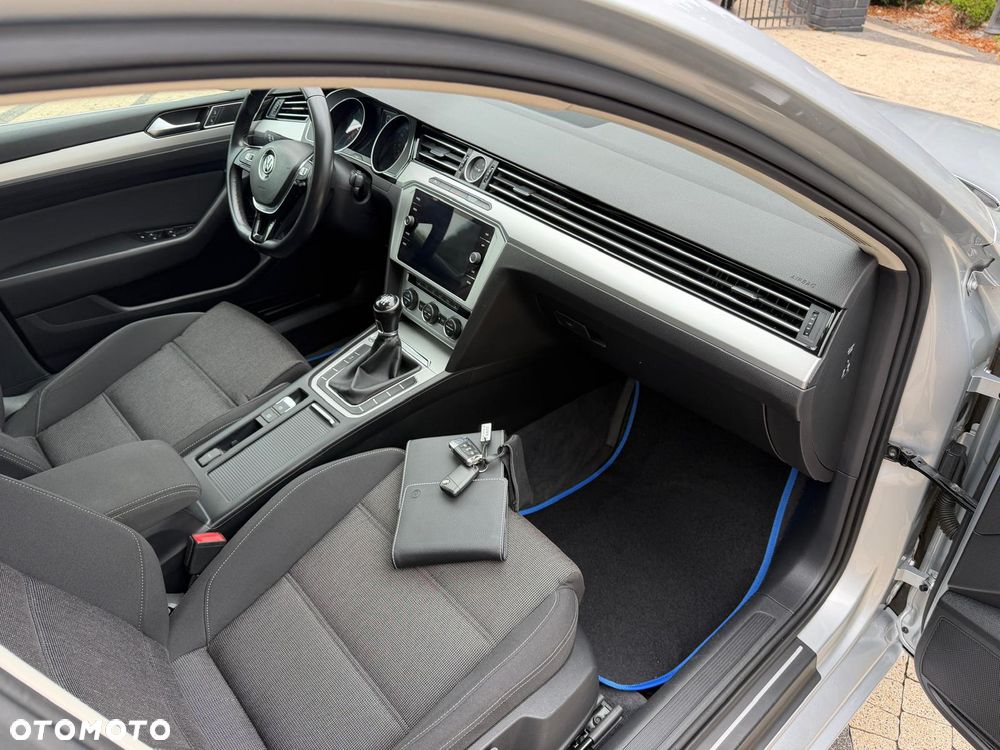 Volkswagen Passat 1.4 TSI ACT (BlueMotion Technology) Comfortline - 17
