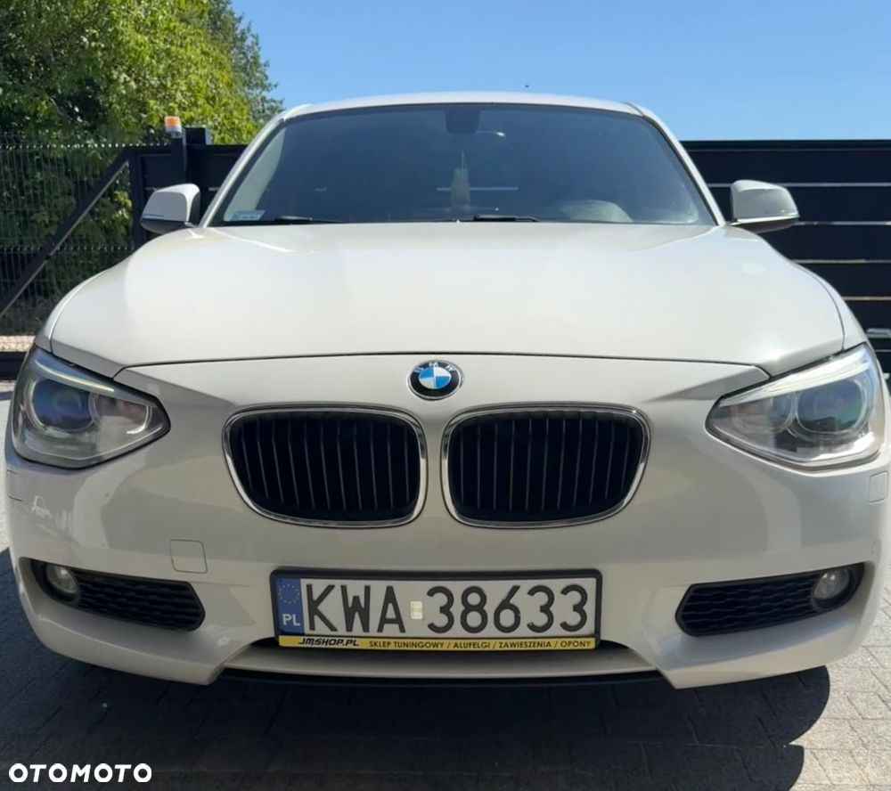 BMW Seria 1 116d Sport Line - 2