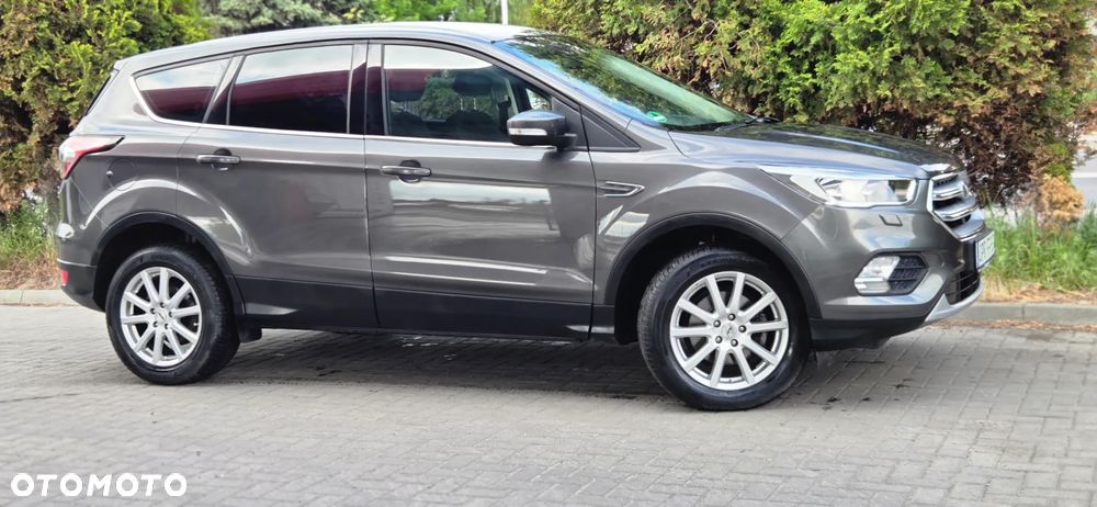 Ford Kuga 1.5 EcoBoost 2x4 Cool & Connect - 15