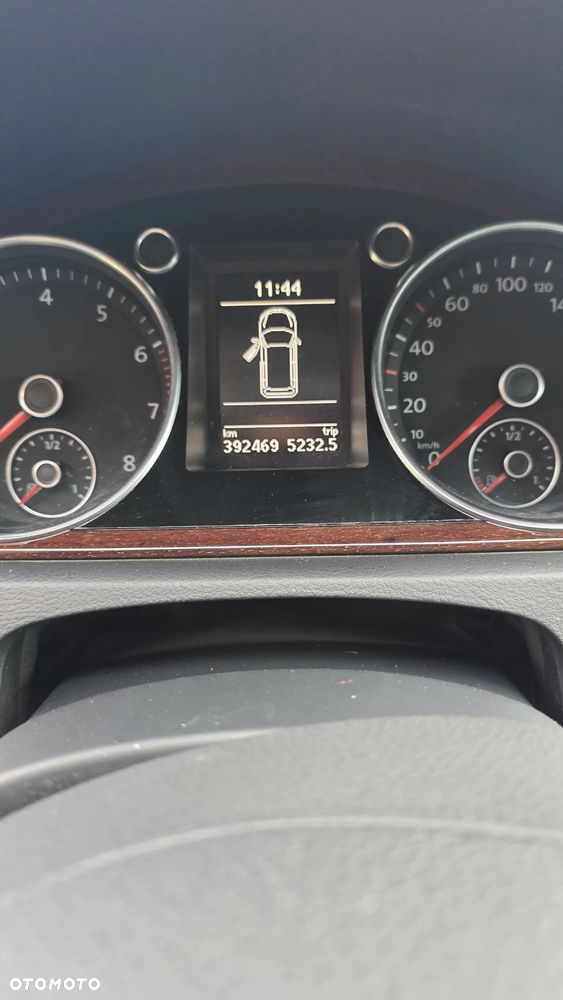Volkswagen Passat - 14