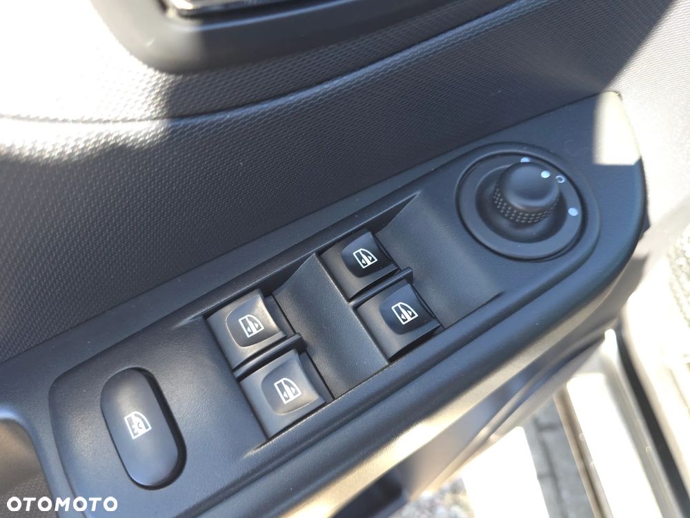 Renault Captur (ENERGY) TCe 90 LIFE - 20