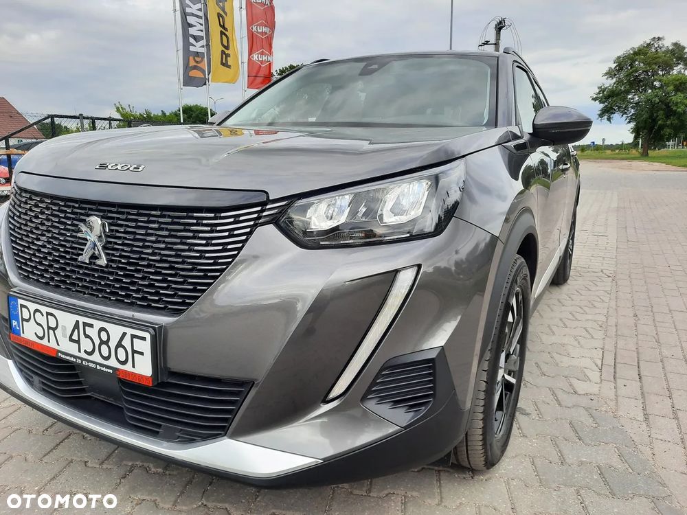 Peugeot 2008 1.2 Pure Tech GPF Allure S&S EAT6 - 11
