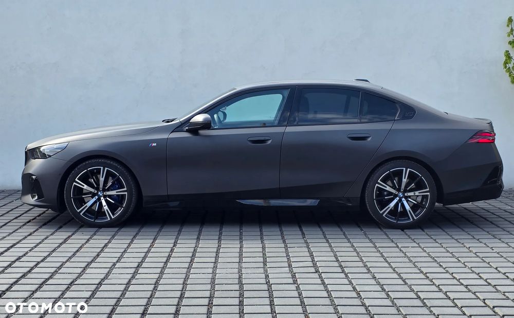 BMW Seria 5 540d xDrive mHEV M Sport - 6
