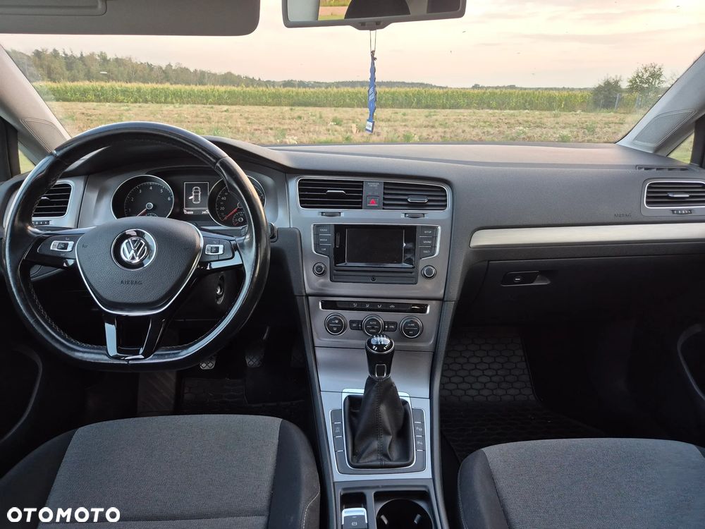 Volkswagen Golf 1.2 TSI BMT Trendline Perfectline - 9