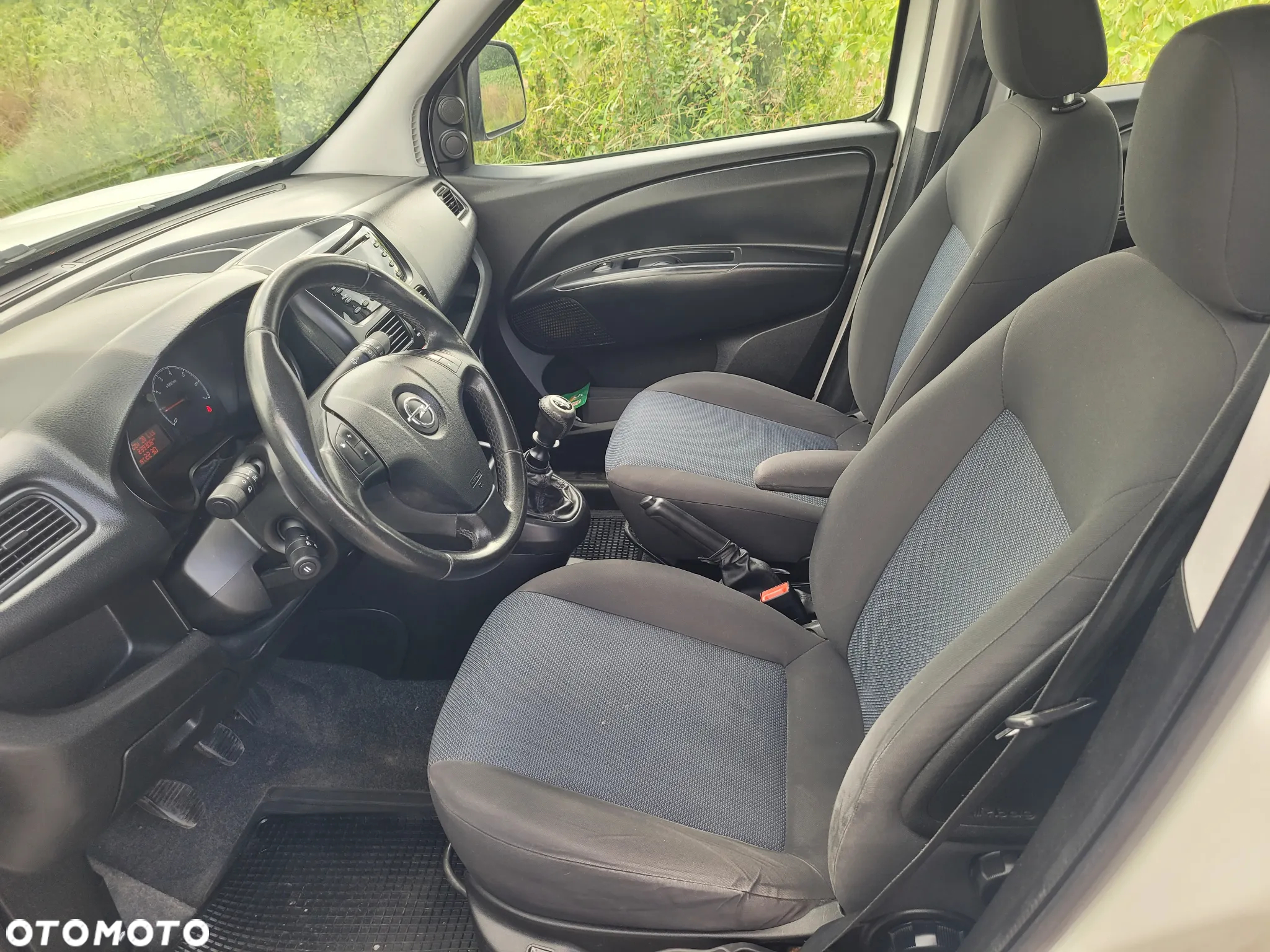 Opel Combo - 17