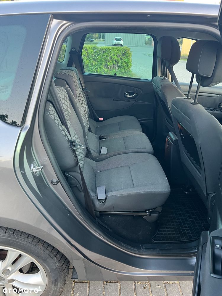Renault Scenic - 8