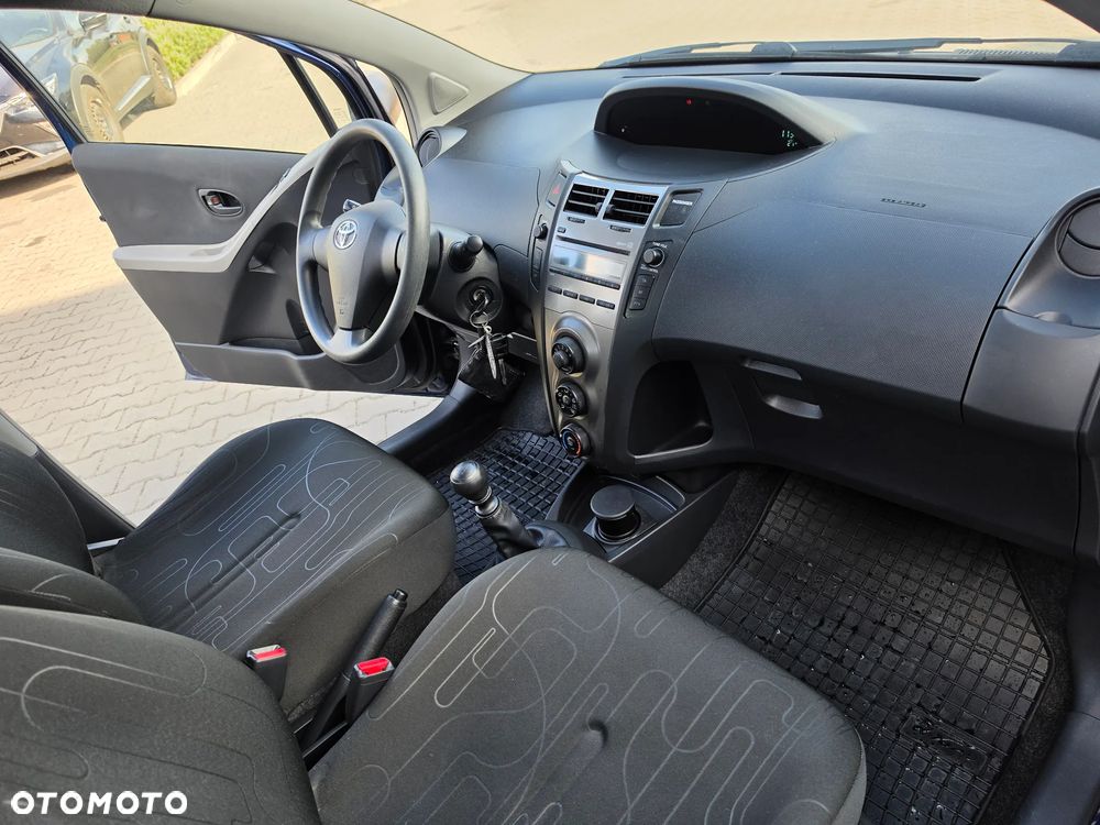 Toyota Yaris 1.33 Sol - 14