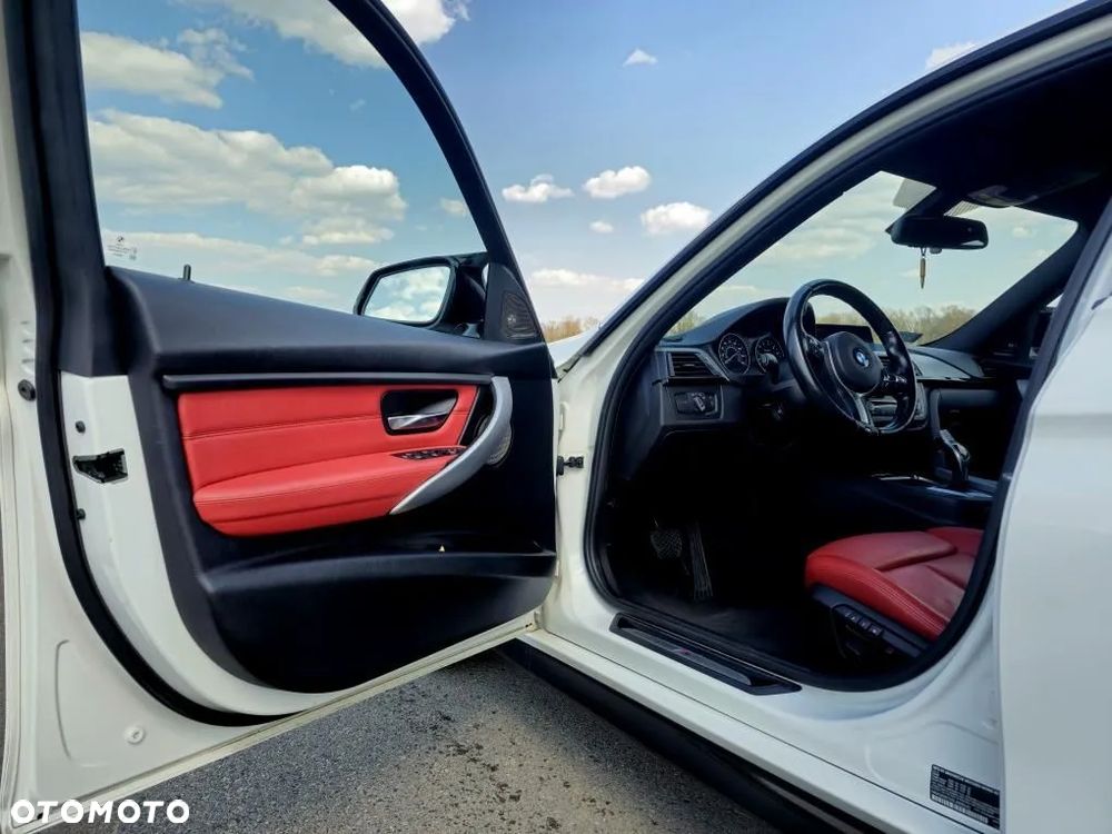BMW Seria 3 335i xDrive Sport-Aut Sport Line - 11