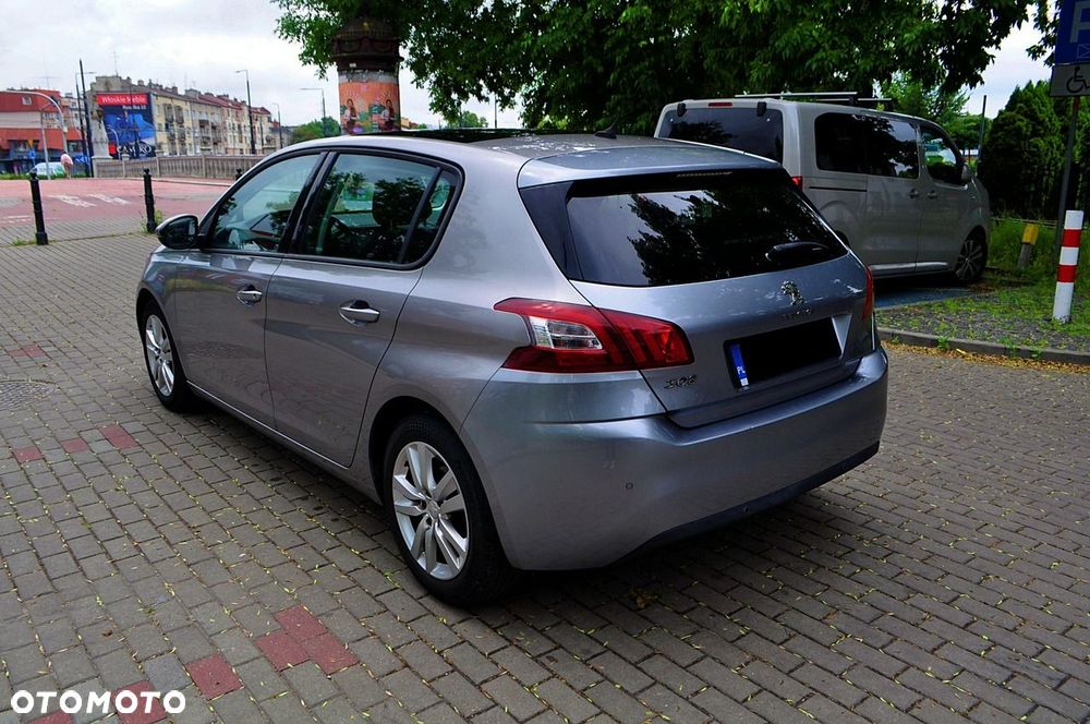 Peugeot 308 - 4