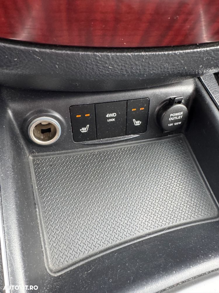 Hyundai Santa Fe 2.2 DSL VGT 5 SEATS 4WD AT FULL - 9