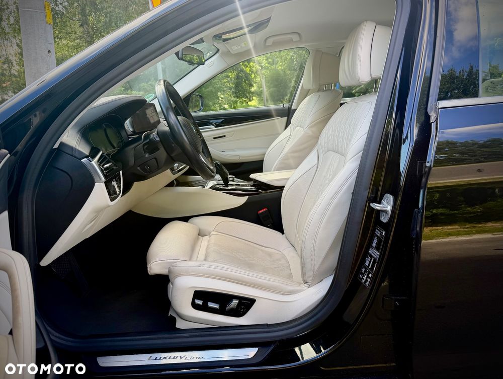 BMW Seria 5 540d xDrive mHEV Luxury Line - 21