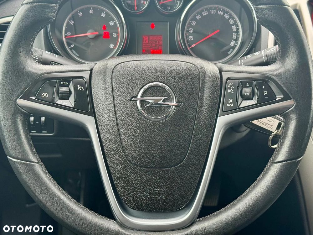 Opel Astra 1.4 Turbo Design Edition - 15