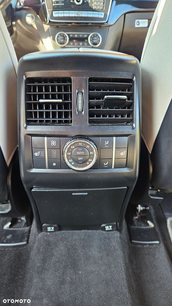 Mercedes-Benz GLS - 34