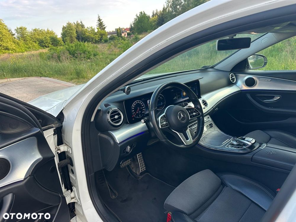 Mercedes-Benz Klasa E 220 d 9G-TRONIC - 2