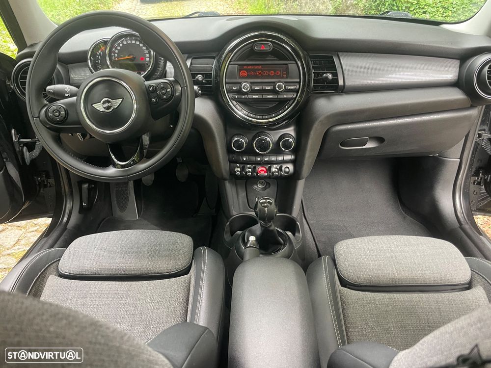 MINI 5 Portas One D Blackyard - 22