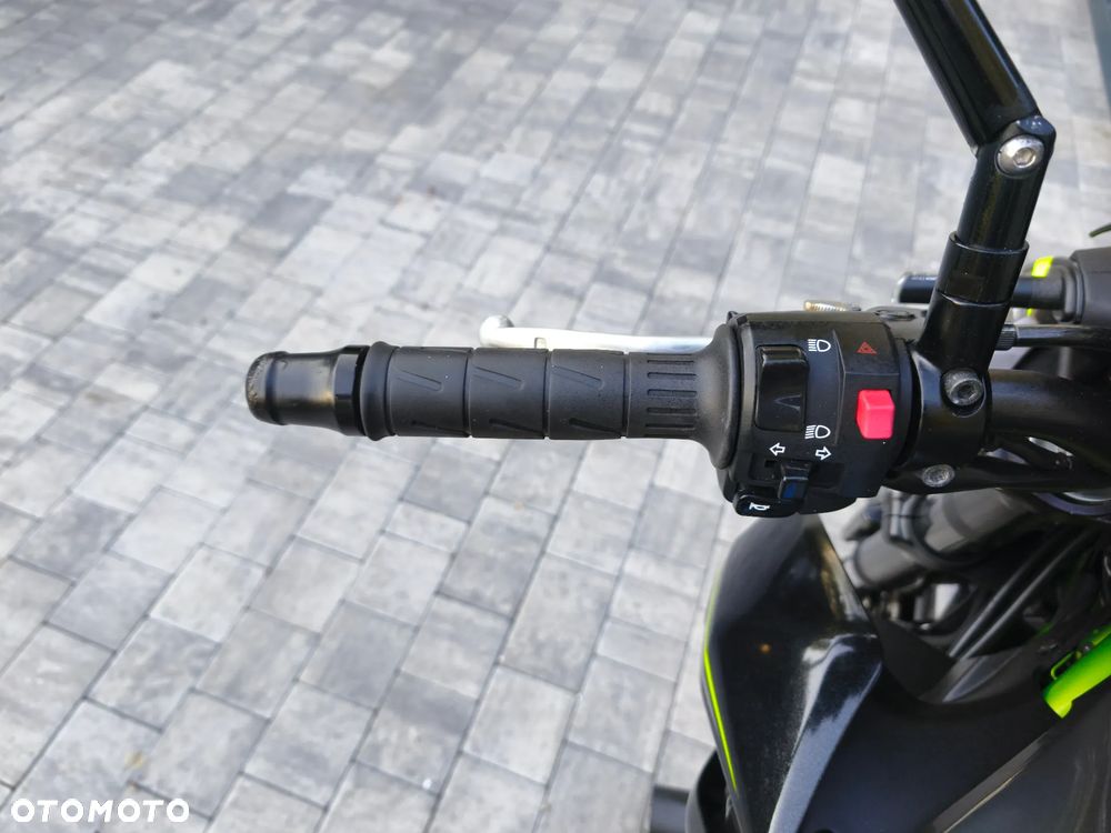 Kawasaki Z 900 - 5
