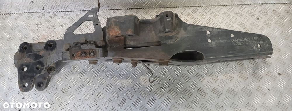 WSPORNIK / MOCOWANIE / STREFA ZGNIOTU RAMY MERCEDES ACTROS A 96031029 - 1