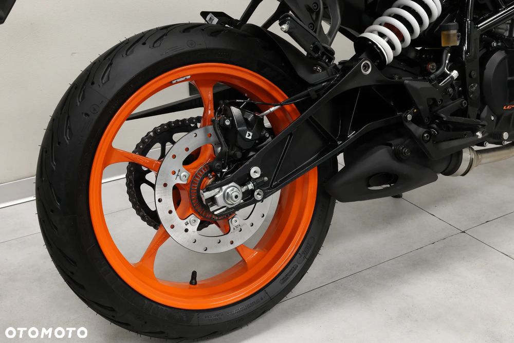 KTM Duke 125 - 37