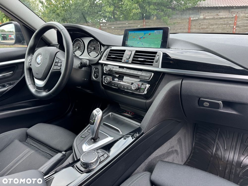 BMW Seria 3 320d xDrive Sport Line - 19