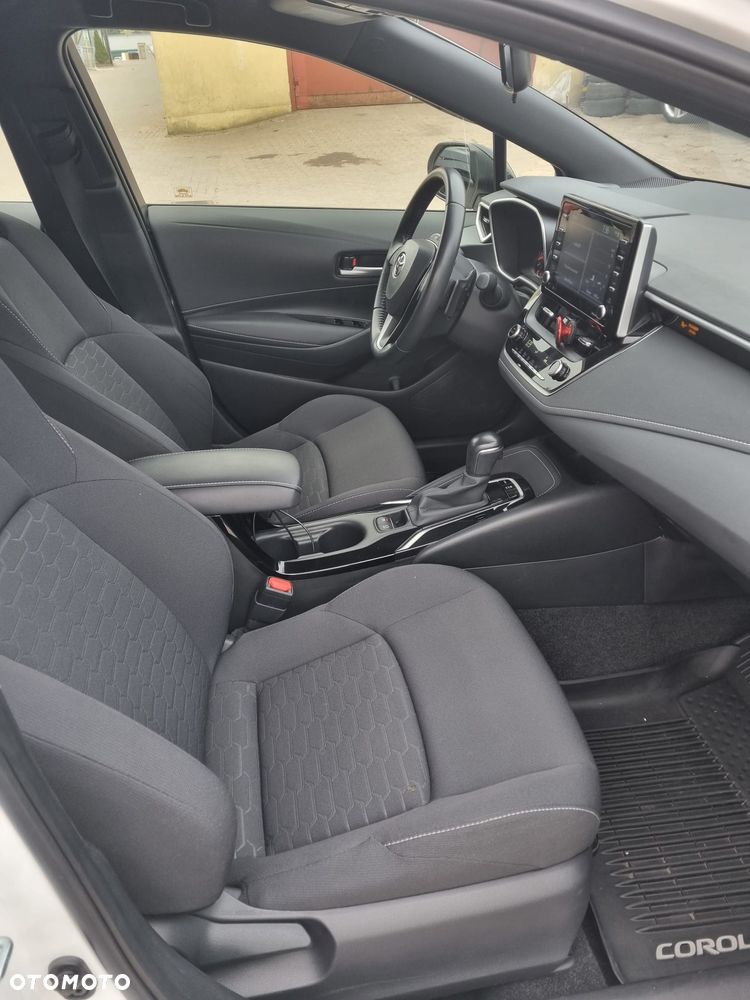 Toyota Corolla - 2